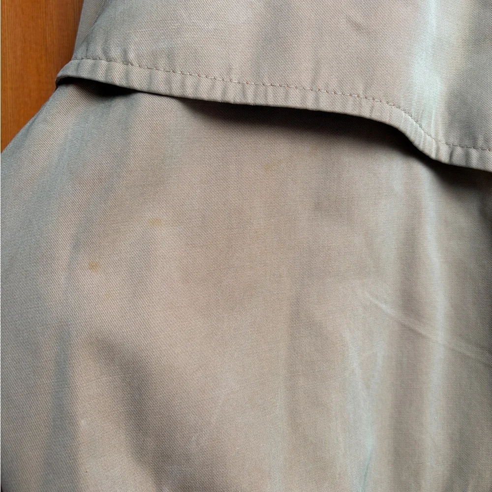Burberry Classic Women’s Trench Coat - Picture 6 of 10